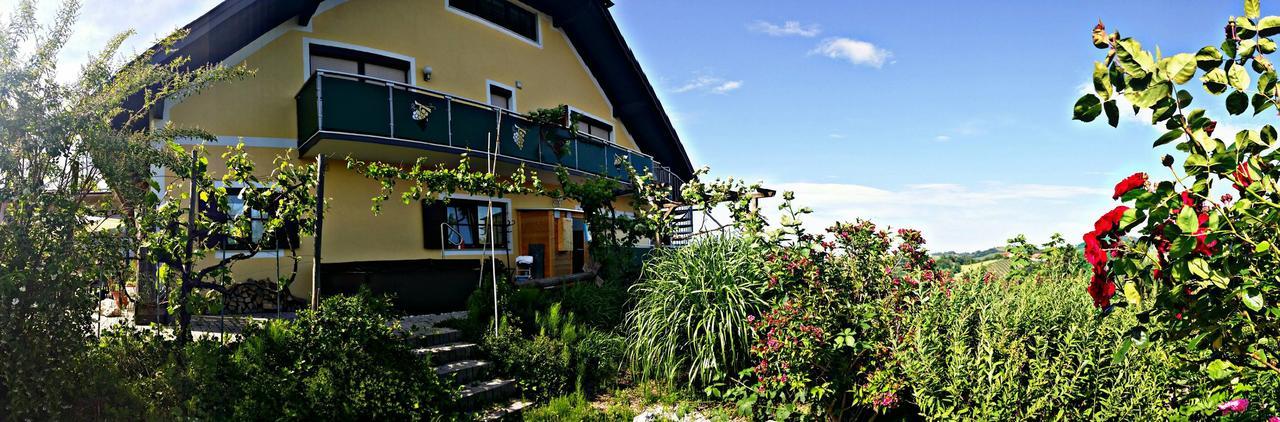 Toso Genussreich Hotel Leutschach Exterior foto
